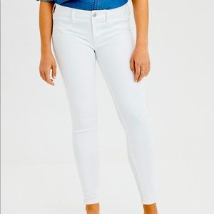 American Eagle Next Level Stretch White Jeggings
